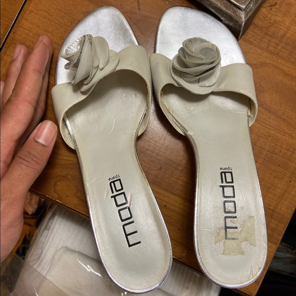 Cute trendy kitten heel - Picture 2 of 3